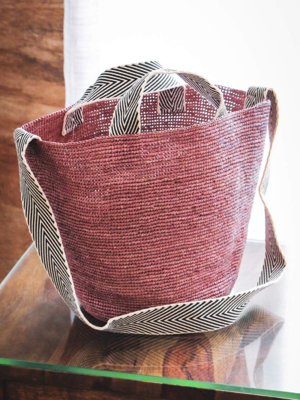 pink-shoulder